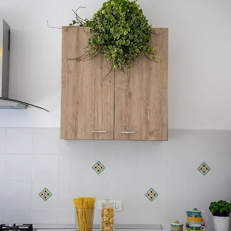 Yourhome - Aldo Marino * بوسيتانو