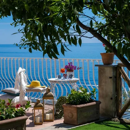 Villa Yourhome - Aldo Marino